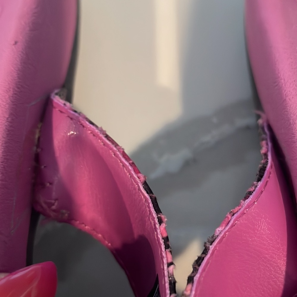 Vionic Snakeprint purple sandals - Picture 4 of 7